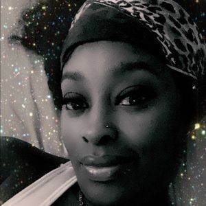 Meet your Posher, Carlette